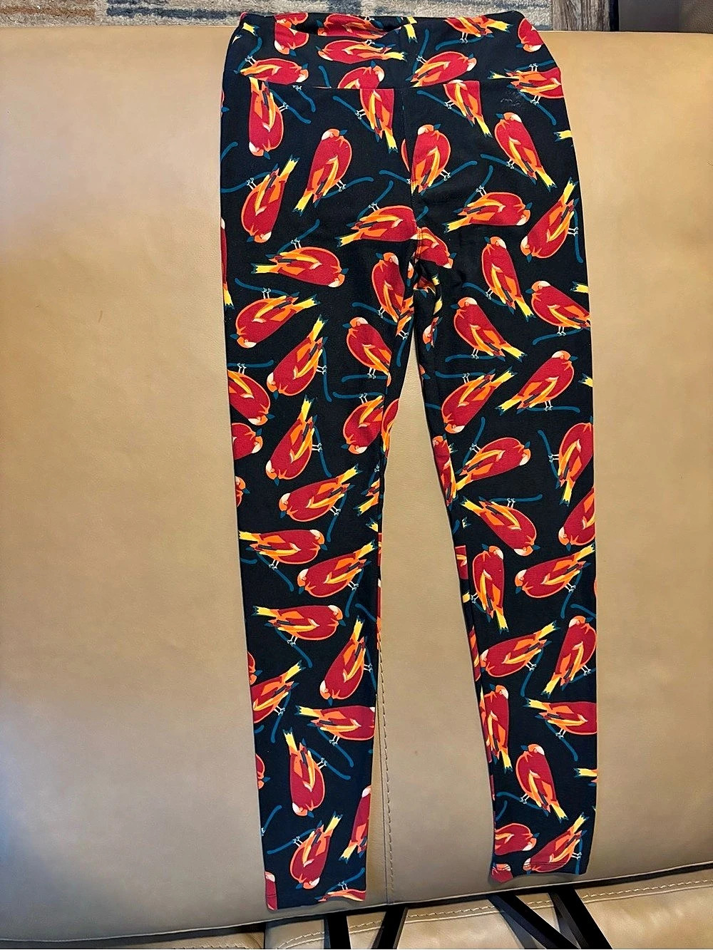 Lularoe Red Birds Leggings Printed Leggings in Black & Red